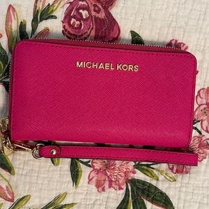 Michael Kors Hot Pink Wristlet Wallet